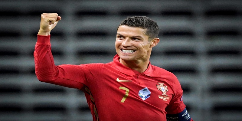 Tiểu sử Cristiano Ronaldo - Điều cần biết về huyền thoại thể thao