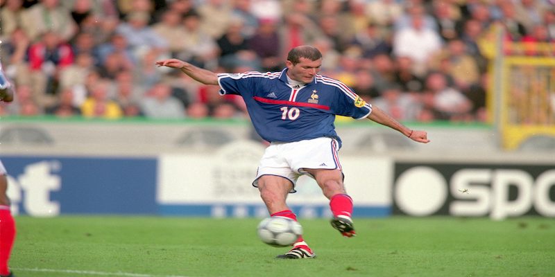 Zinedine Zidane - cựu cầu thủ đội tuyển Pháp