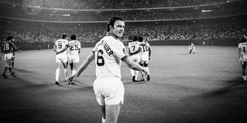 Sự nghiệp đỉnh cao của Franz Beckenbauer mạnh mẽ từ cấp câu lạc bộ cho đến quốc gia
