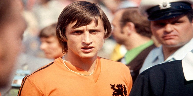 Johan Cruyff là một cầu thủ và huấn luyện viên xuất sắc lừng lẫy thế giới